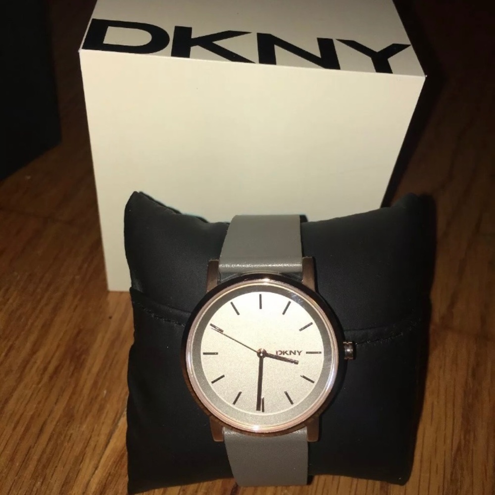 DKNY Grey Leather Women’s Watch